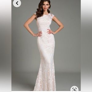 FERIANI COLLECTION Dress Size 6